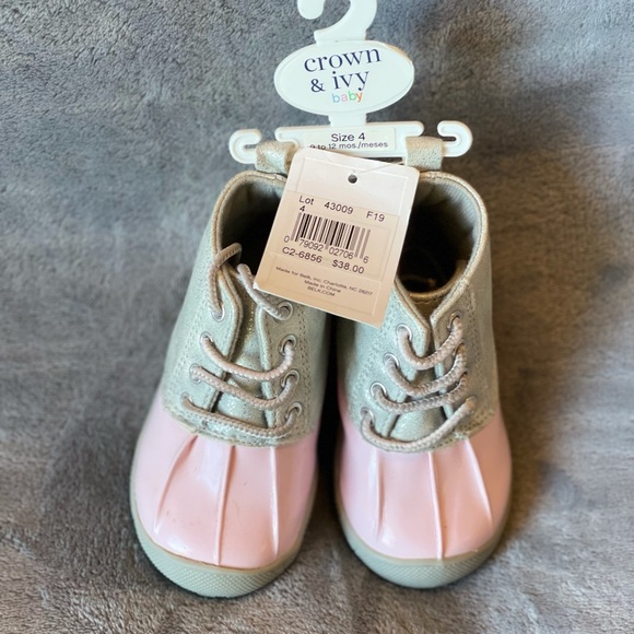 Crown and Ivy baby girl boots - Picture 5 of 9